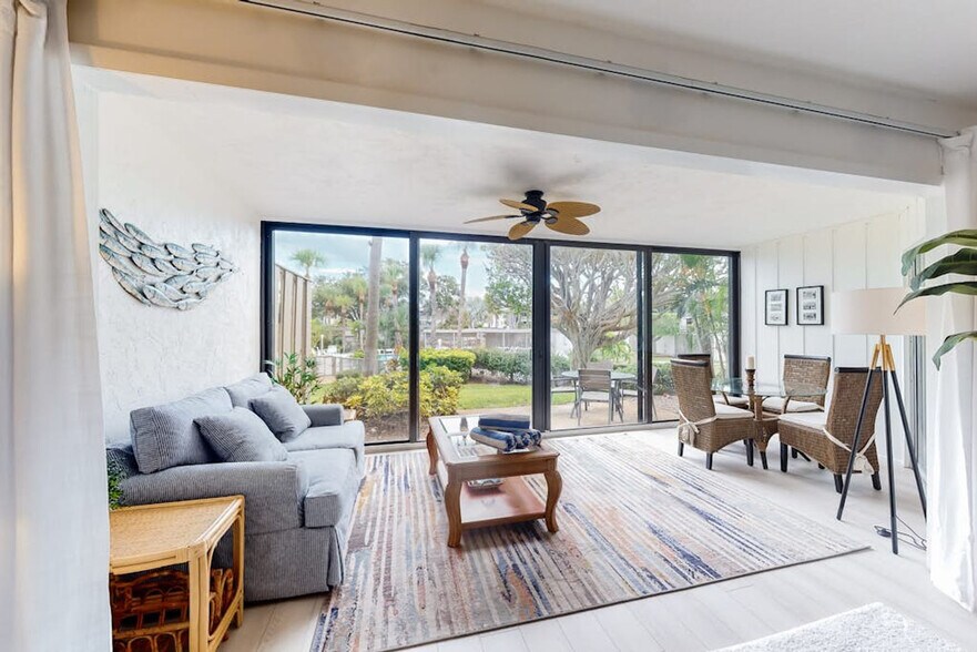 Building Photo - 6400 Flotilla Dr