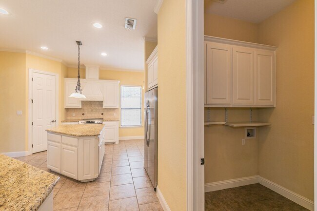 Building Photo - Coming Soon! 3 Bedroom Home in Aledo