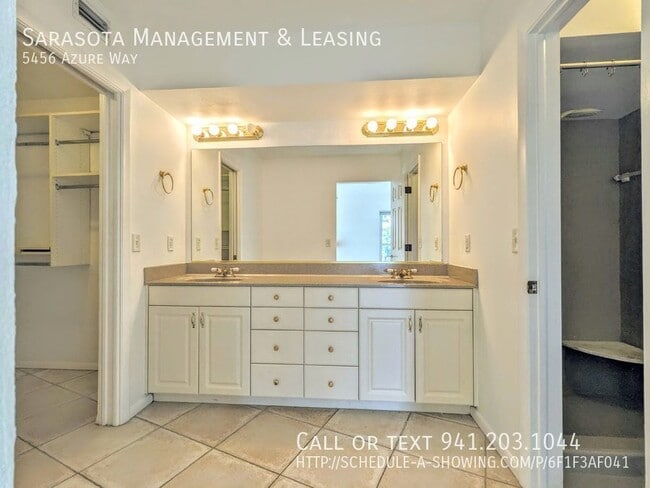 Building Photo - 5456 Azure Way