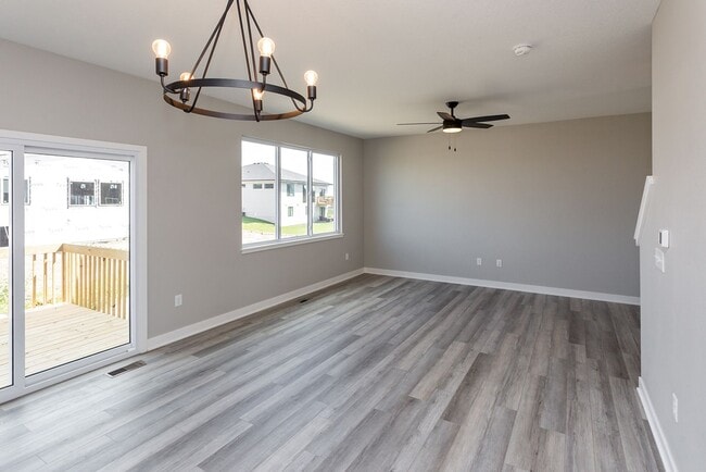 Building Photo - Spacious 4-Bedroom Home with 2-Car Garage & Yard