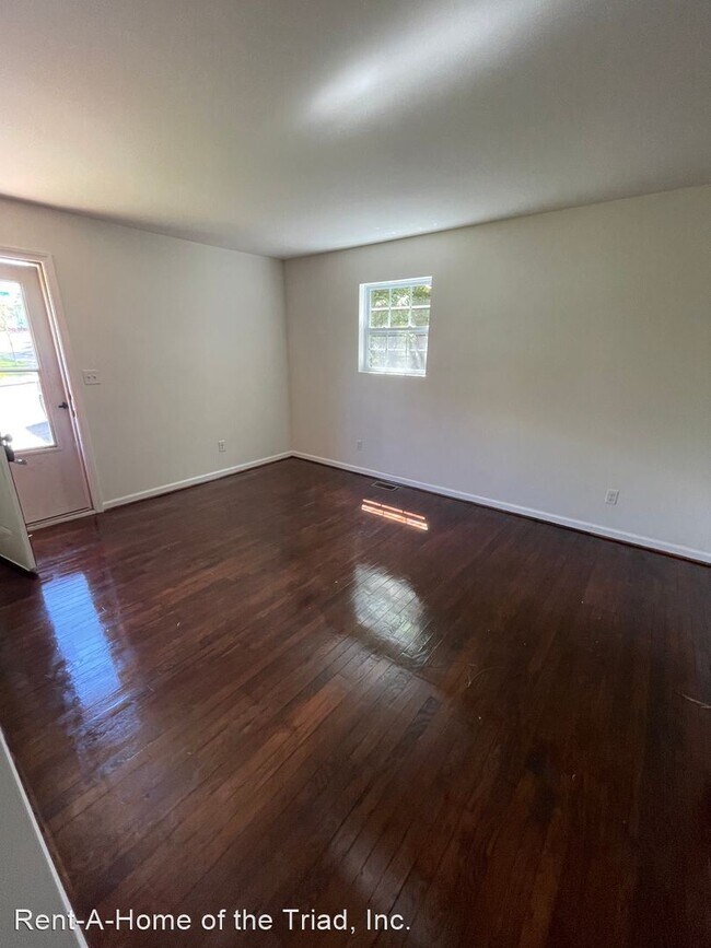 Building Photo - 3 br, 1 bath House - 1405 Bethlehem Lane