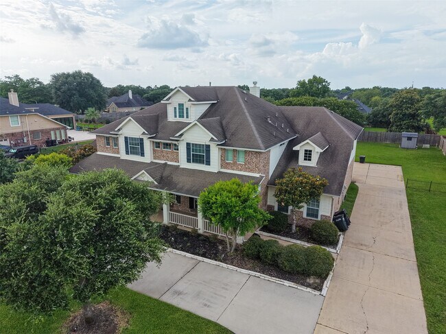 Building Photo - 26210 Cloverland Park Ln