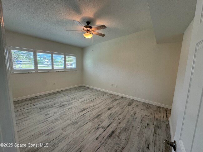 Building Photo - 901 S Orlando Ave