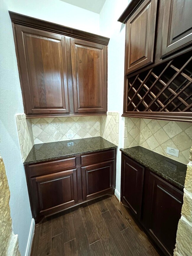 Building Photo - 17423 Hanoverian Dr