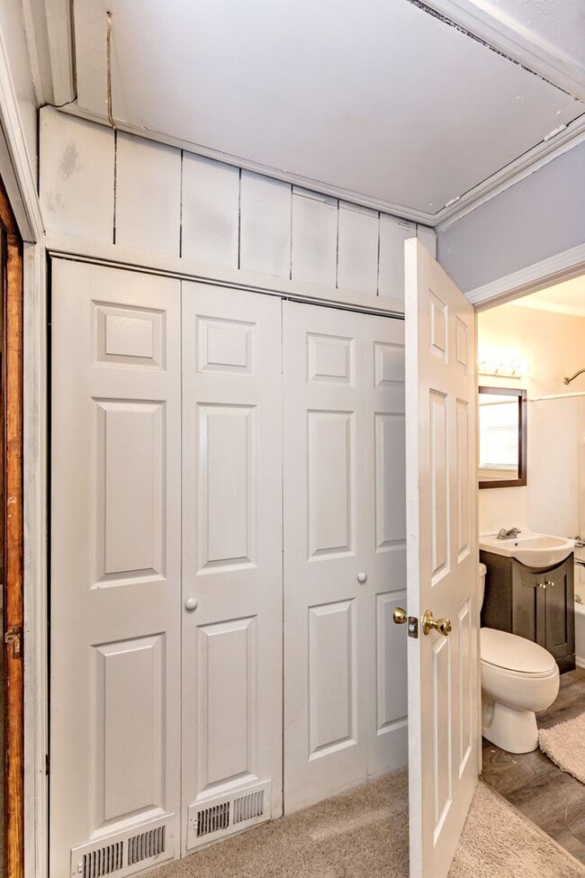 Building Photo - Cozy 2-Bedroom Home in Pascagoula