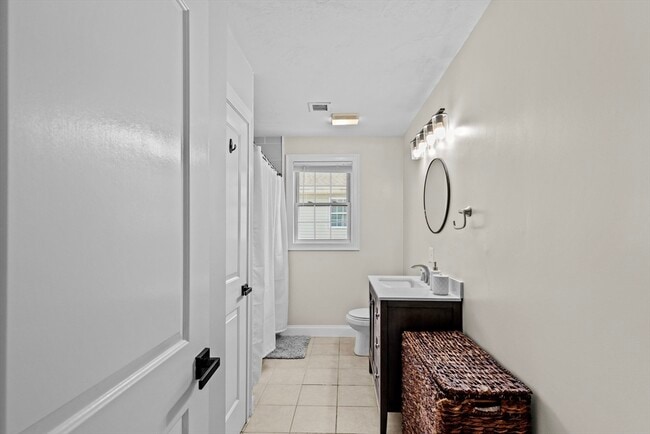 Building Photo - 47 Oldfields Rd