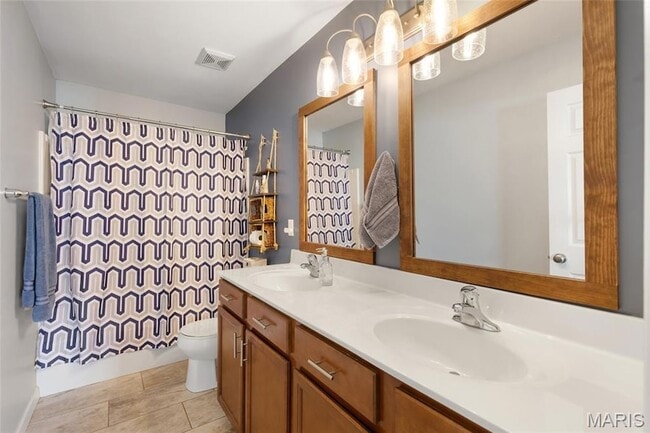Building Photo - 209 Flint Brook Dr