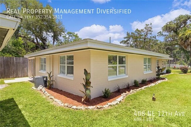 Building Photo - Price Slashed!! Newly Remodeled 4-Bedroom,...