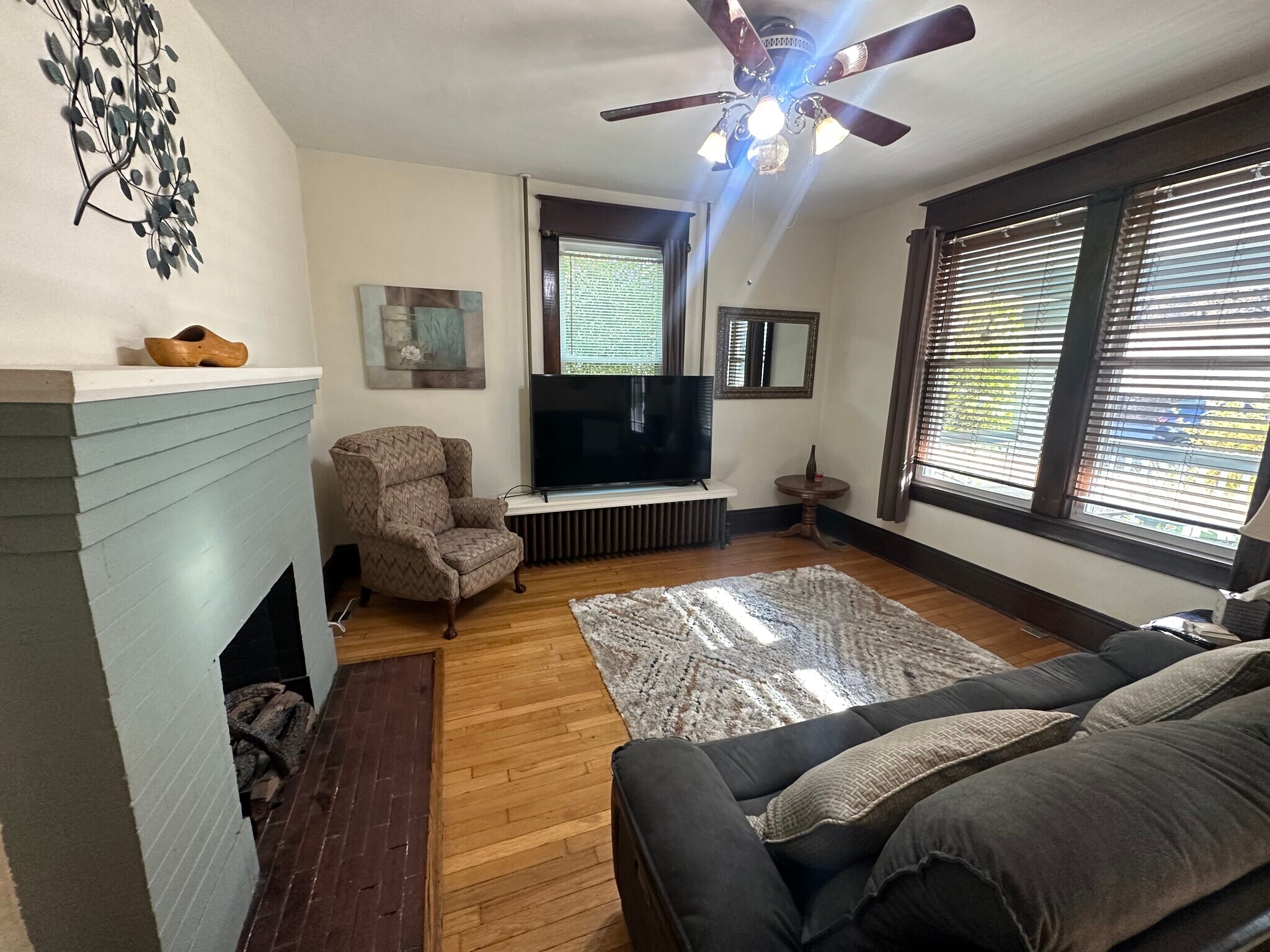 Building Photo - 1841 Oxford Ave SW