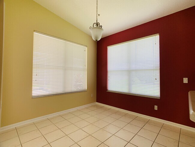 Building Photo - 3111 Pebble Ct