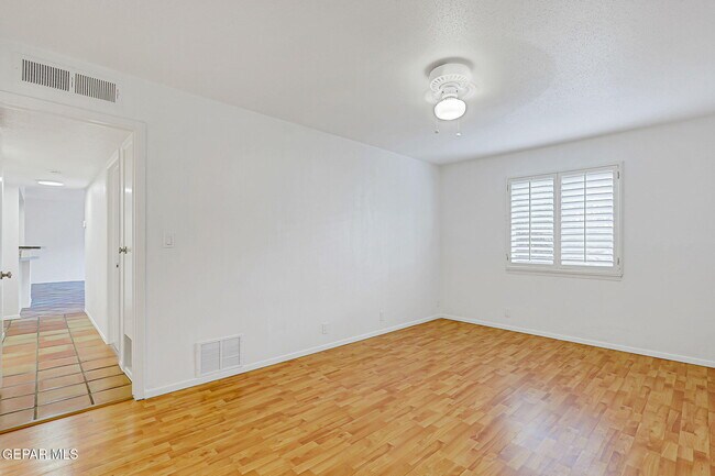 Building Photo - 252 Shadow Mountain Dr