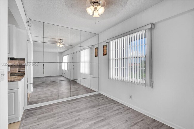 Building Photo - 300 SW 134th Way