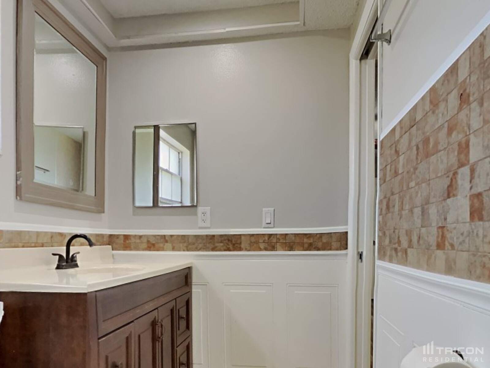 Building Photo - 13005 Willoughby Ln