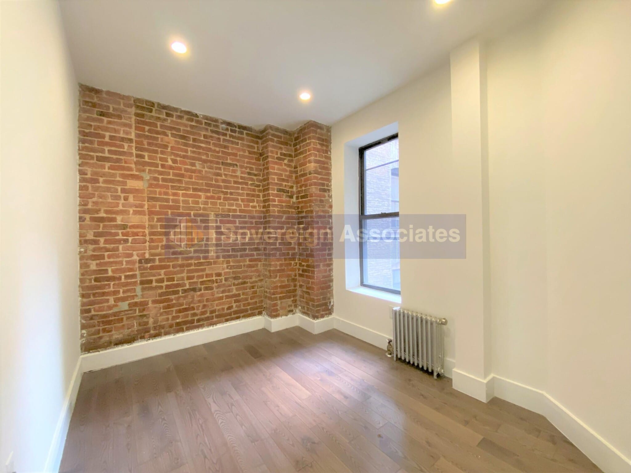 Building Photo - 2 St Nicholas Terrace