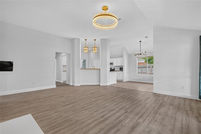 Building Photo - 7206 Glen Rosa Dr