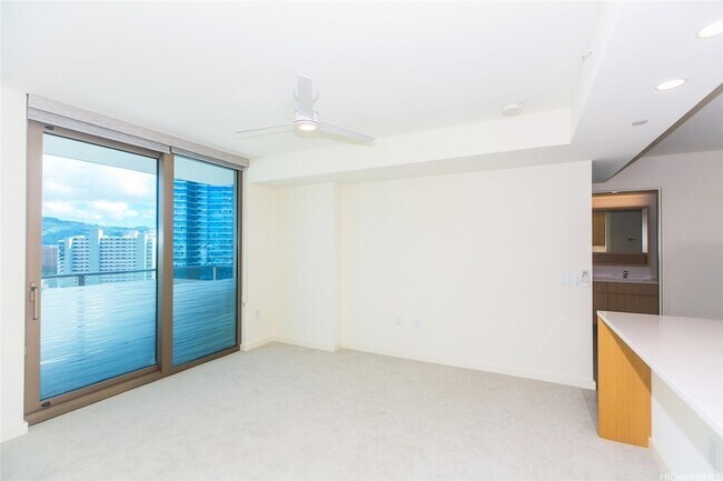 Building Photo - 1388 Kapiolani Blvd