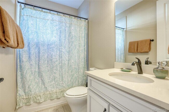 Building Photo - Beautiful Spacious 4 bed/4.5 bathroom in Broomfield - Available NOW!