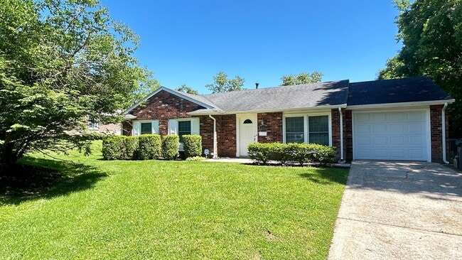 Building Photo - 8409 Saberdee Dr