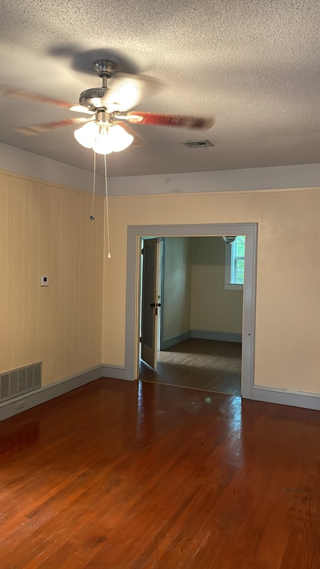 Building Photo - 2601 Fort Ave