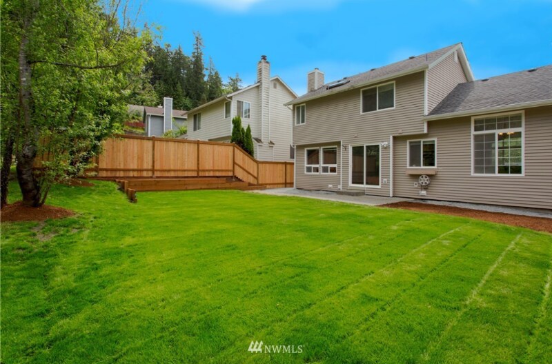 Building Photo - 2319 210th St SE