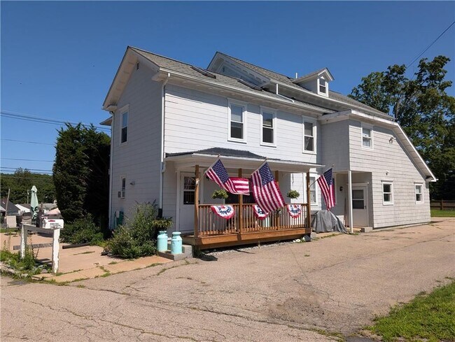 Building Photo - 432 Fairview Ave