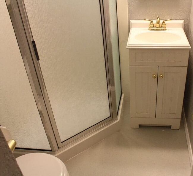 Building Photo - 2720 Heron St