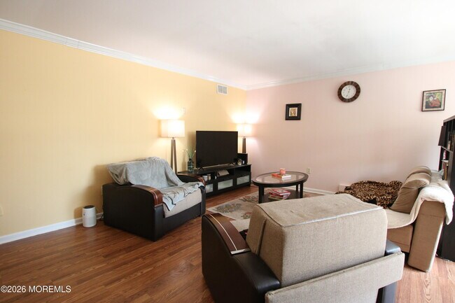 Building Photo - 65 Cedar Ave