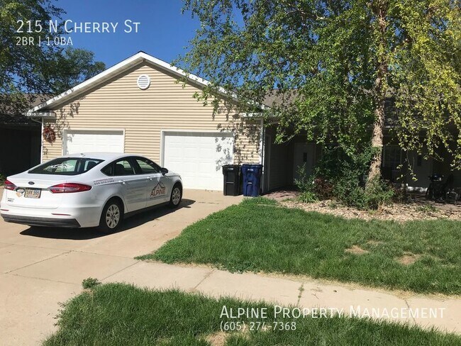 Primary Photo - 2 Bedroom Townhome for rent in Lennox, SD!!