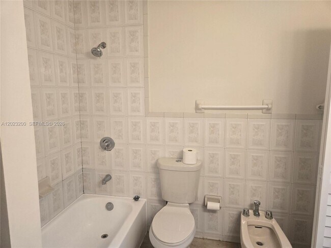 Building Photo - 9400 SW 169th St