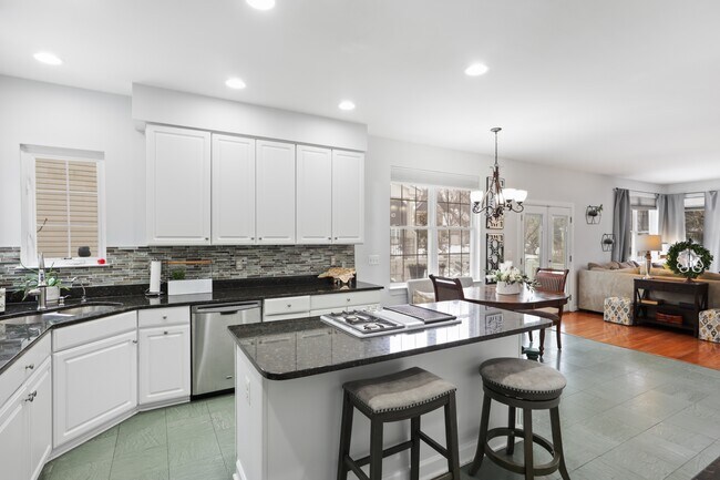 Building Photo - 47627 Rhyolite Pl