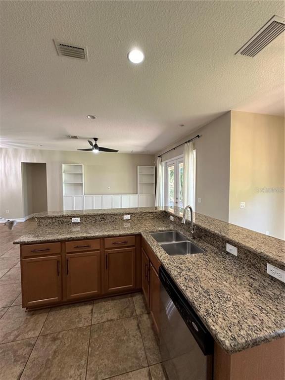 Building Photo - 8244 Prestbury Dr