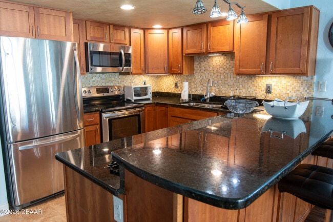 Building Photo - 2947 S Atlantic Ave