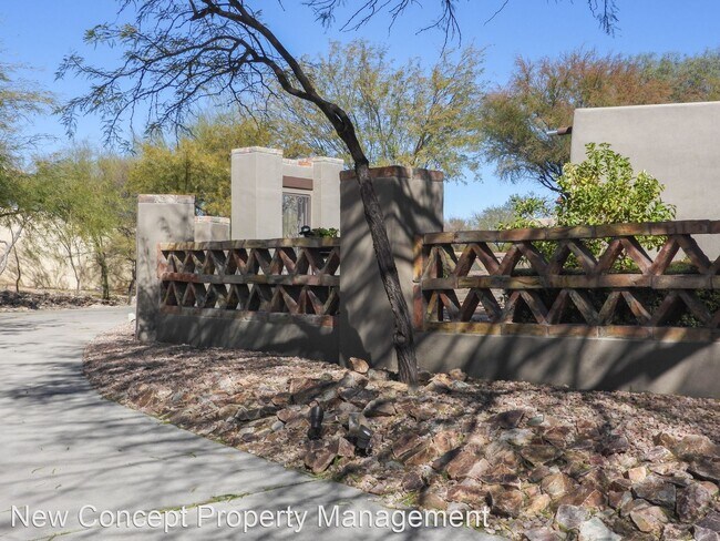 Building Photo - 4 br, 3 bath House - 954 W Dancing Rain Ct