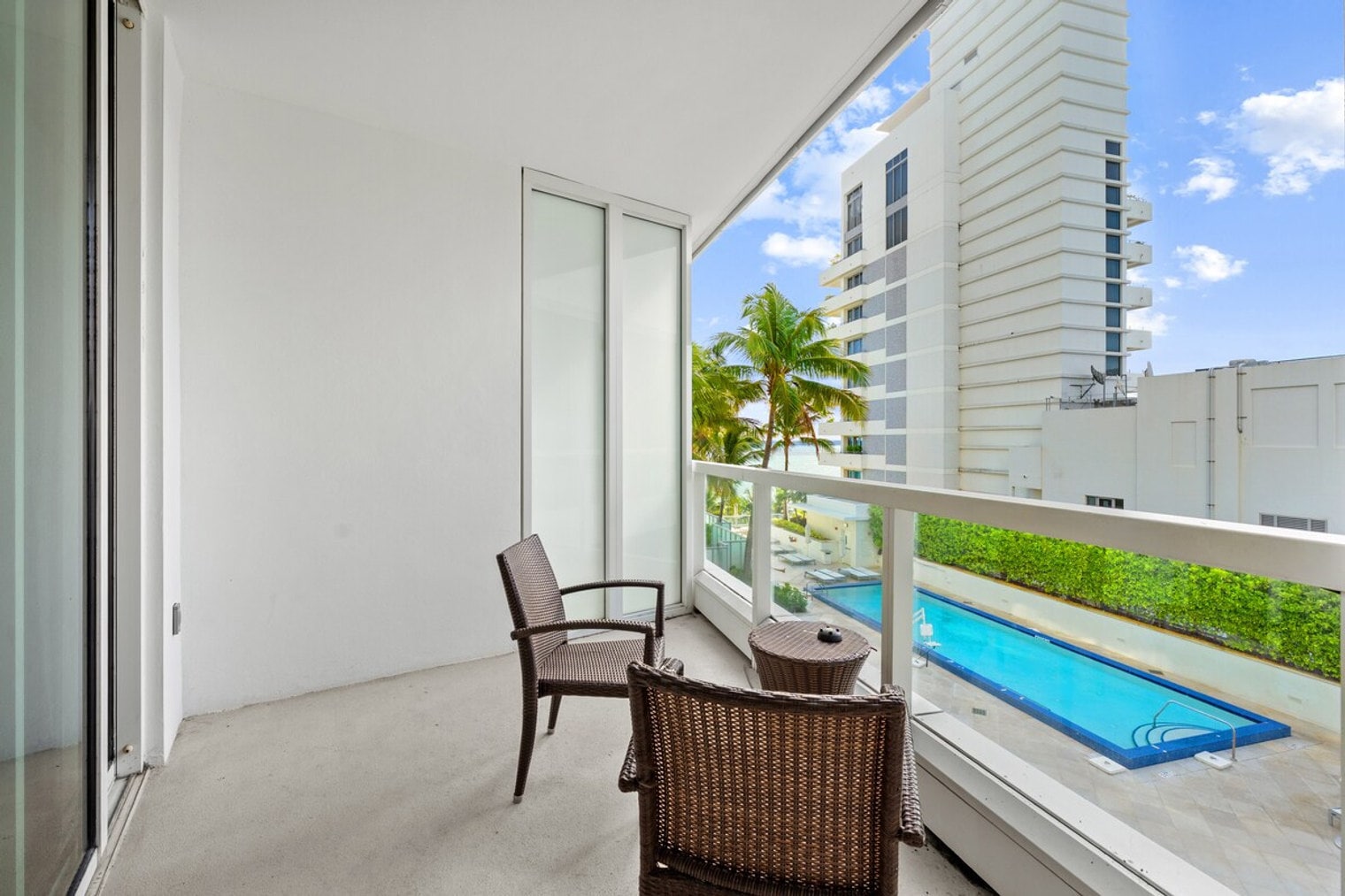Building Photo - 4360 Collins Ave
