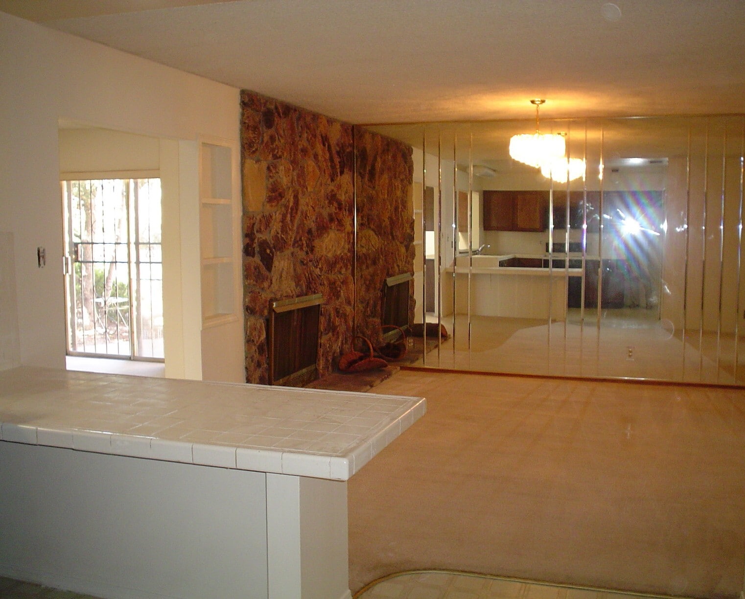 Dining area - 7204 Avenida La Costa NE