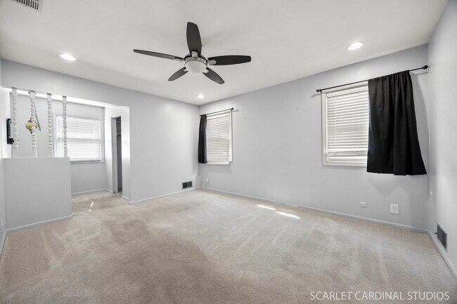 Building Photo - 531 S 13th St