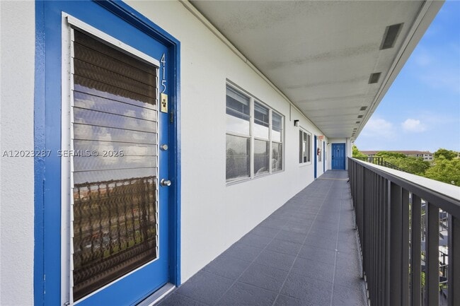 Building Photo - 301 SW 135th Ave