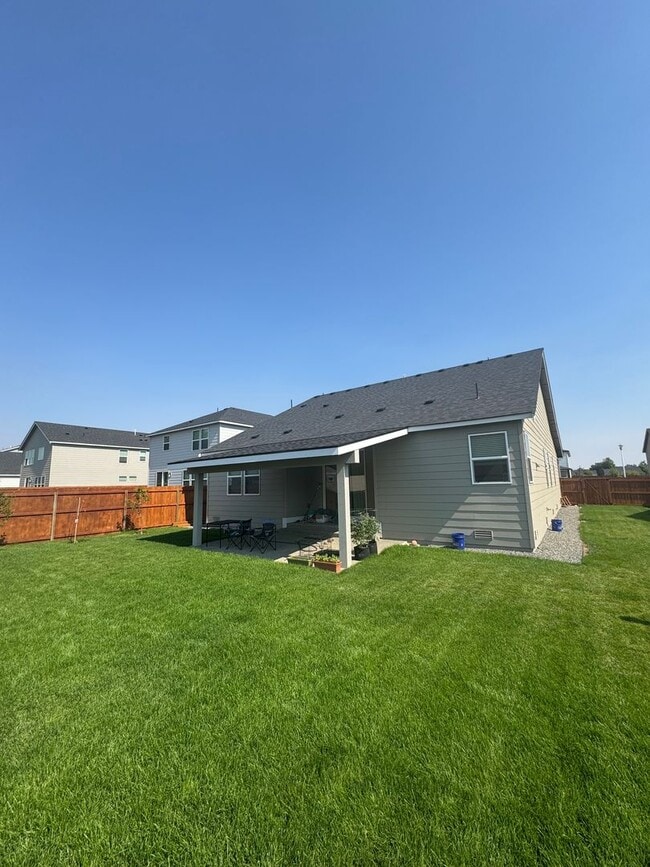 Building Photo - Immaculate Single-Story in the Ridgeview Neighborhood