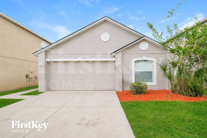 Primary Photo - 1054 Brenton Leaf Dr