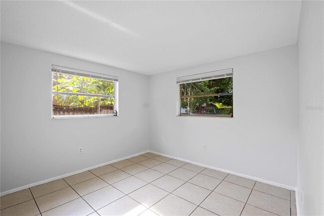 Building Photo - 408 60th Ave Dr W