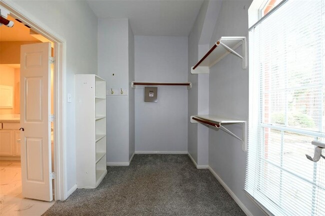 Building Photo - 18719 Racquet Sports Way