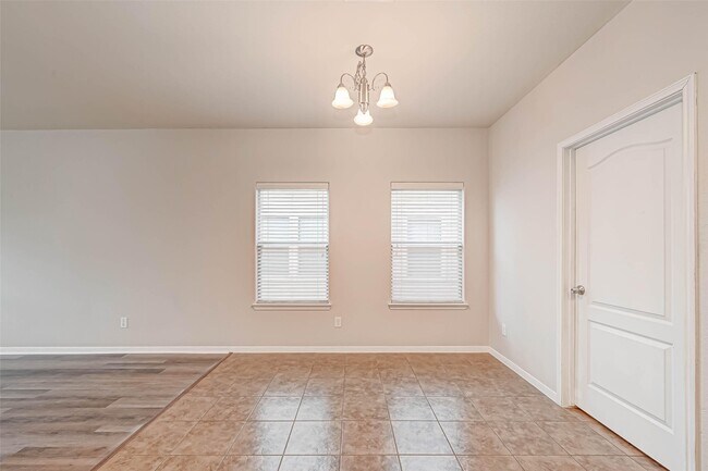 Building Photo - 2815 Mustang Hill Ln