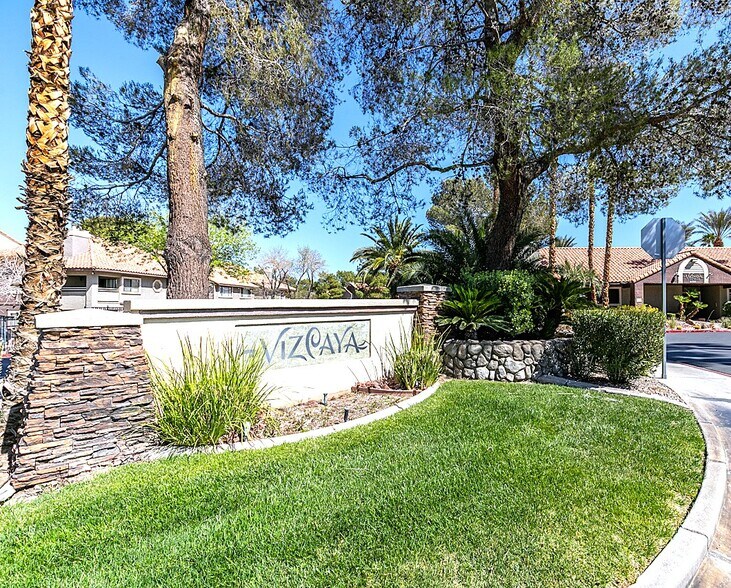 Building Photo - 5038 S Rainbow Blvd