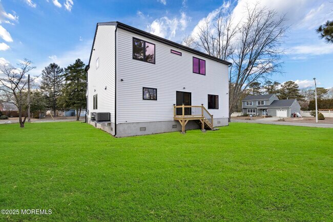 Building Photo - 239 Berkeley Dr