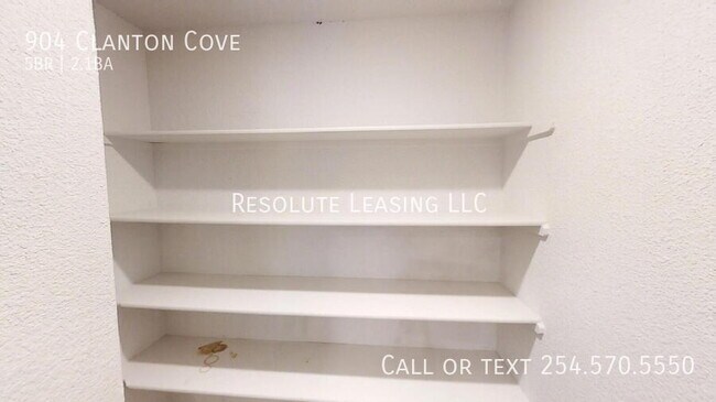 Building Photo - 904 Clanton Cove
