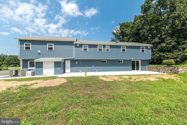 Building Photo - 402 Layfield Rd