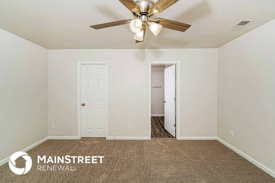 Building Photo - 331 Woodland Trl