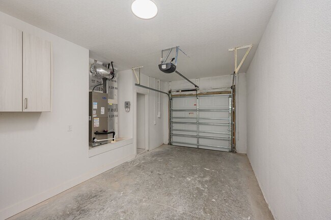 Building Photo - 870 Paddleboard Ct