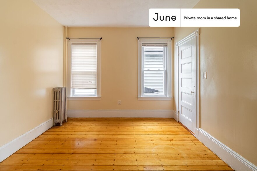 Building Photo - Private bedroom in 4 bed/1 bath Home
