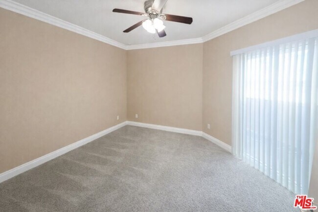 Building Photo - 1101 East Ave